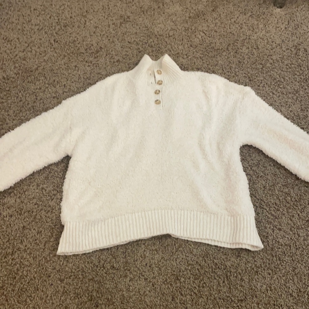 American eagle XS cream sweater